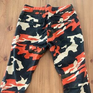 Orange camo cropped ankle pants, size 3/4